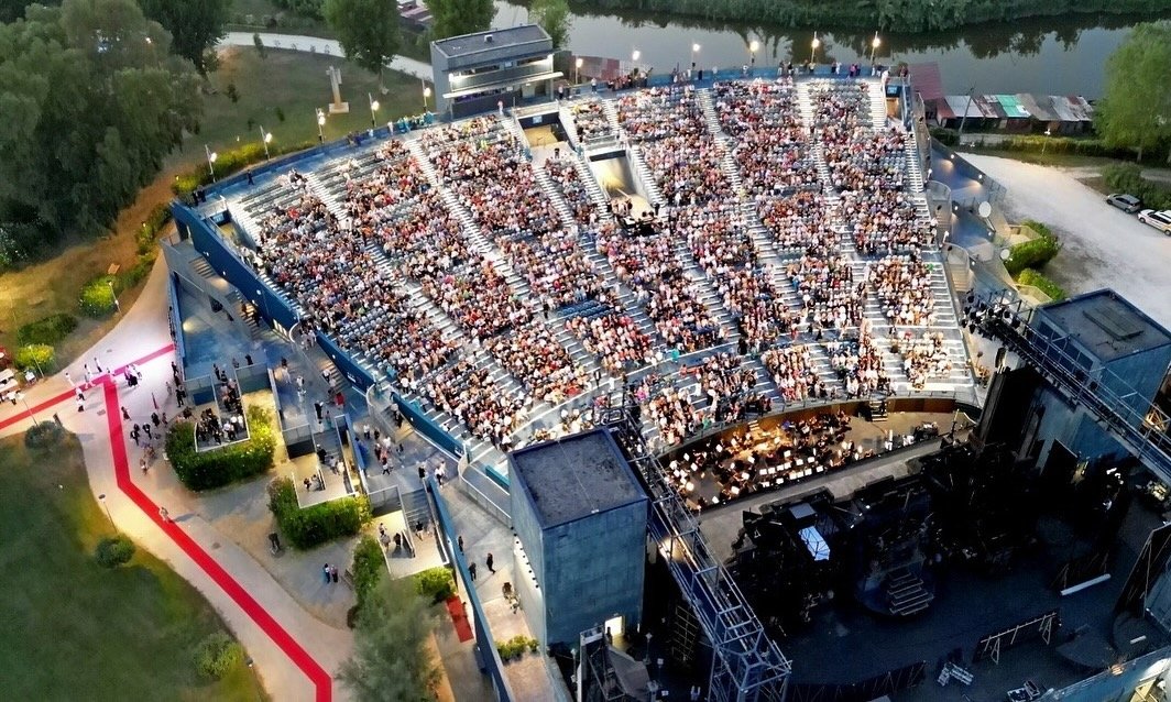 puccini festival dress code The Puccini Festival at Torre del Lago springs a surprise in the composer's final opera with its homage to the premiere's abrupt conclusion Opera Today
