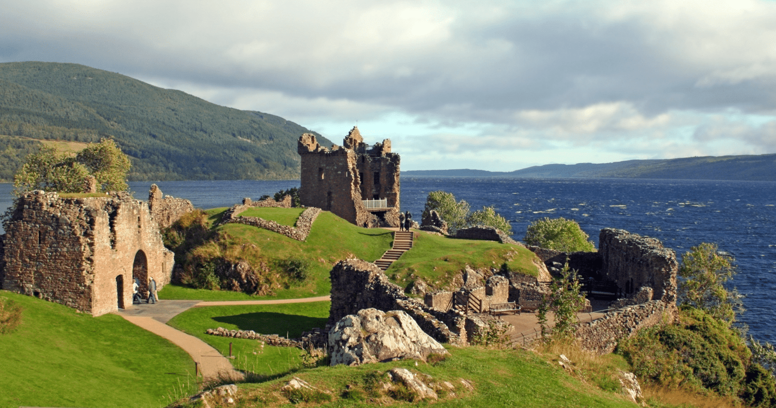 From Inverness: Loch Ness Cruise and Urquhart Castle From Inverness: Loch Ness Cruise and Urquhart Castle