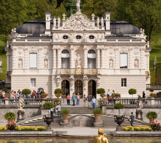From Munich: Neuschwanstein & Linderhof Castle Full-Day Trip From Munich: Neuschwanstein & Linderhof Castle Full-Day Trip