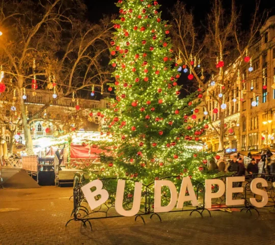 Budapest Christmas Market 2026-2027 – Budapest, Hungary