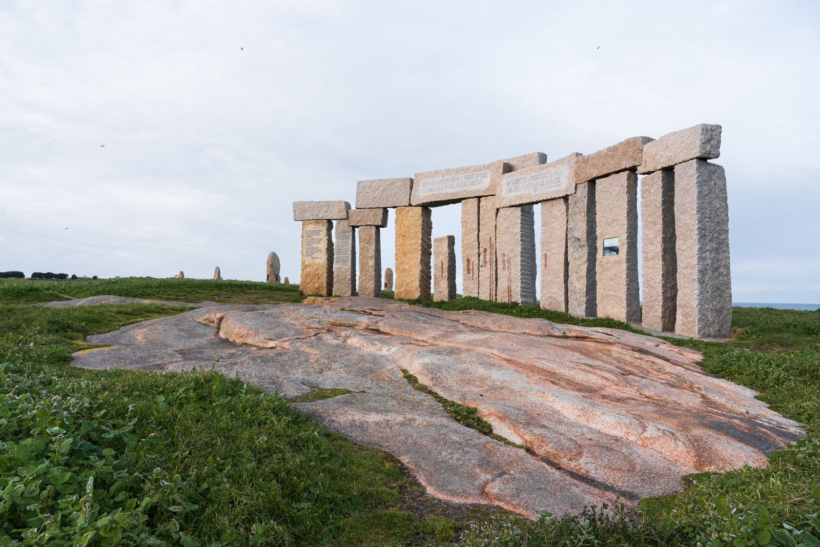 London: Stonehenge Morning or Afternoon Tour with Optional Lunch London: Stonehenge Morning or Afternoon Tour with Optional Lunch