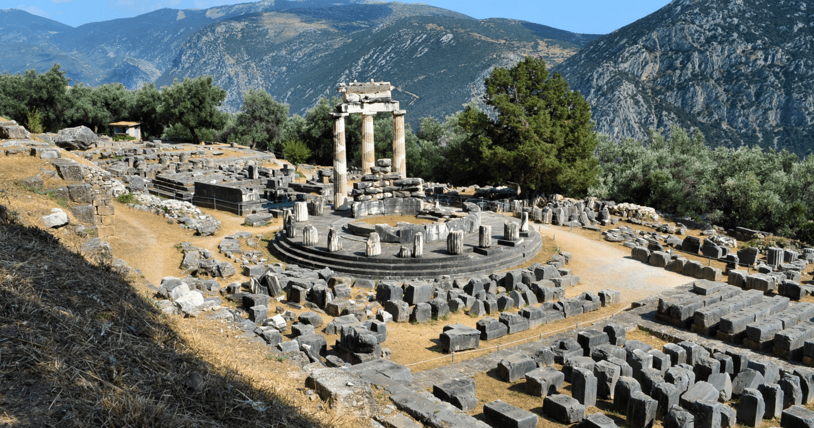 Athens: Delphi Oracle & Museum Tour with a Licensed Guide Athens: Delphi Oracle & Museum Tour with a Licensed Guide