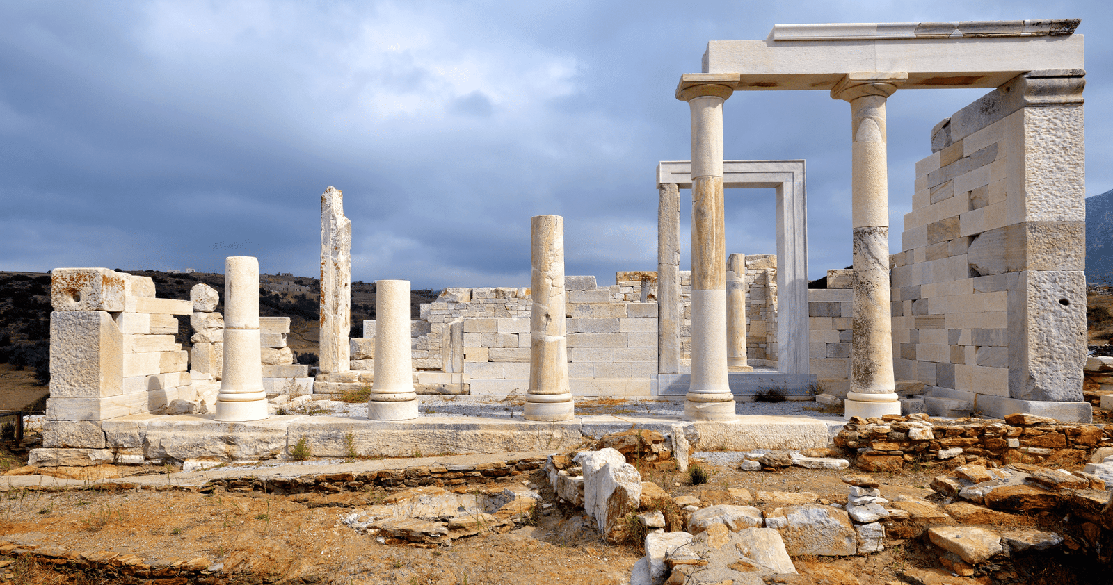 Naxos: Highlights Bus Tour with Free Time for Lunch and Swim Naxos: Highlights Bus Tour with Free Time for Lunch and Swim