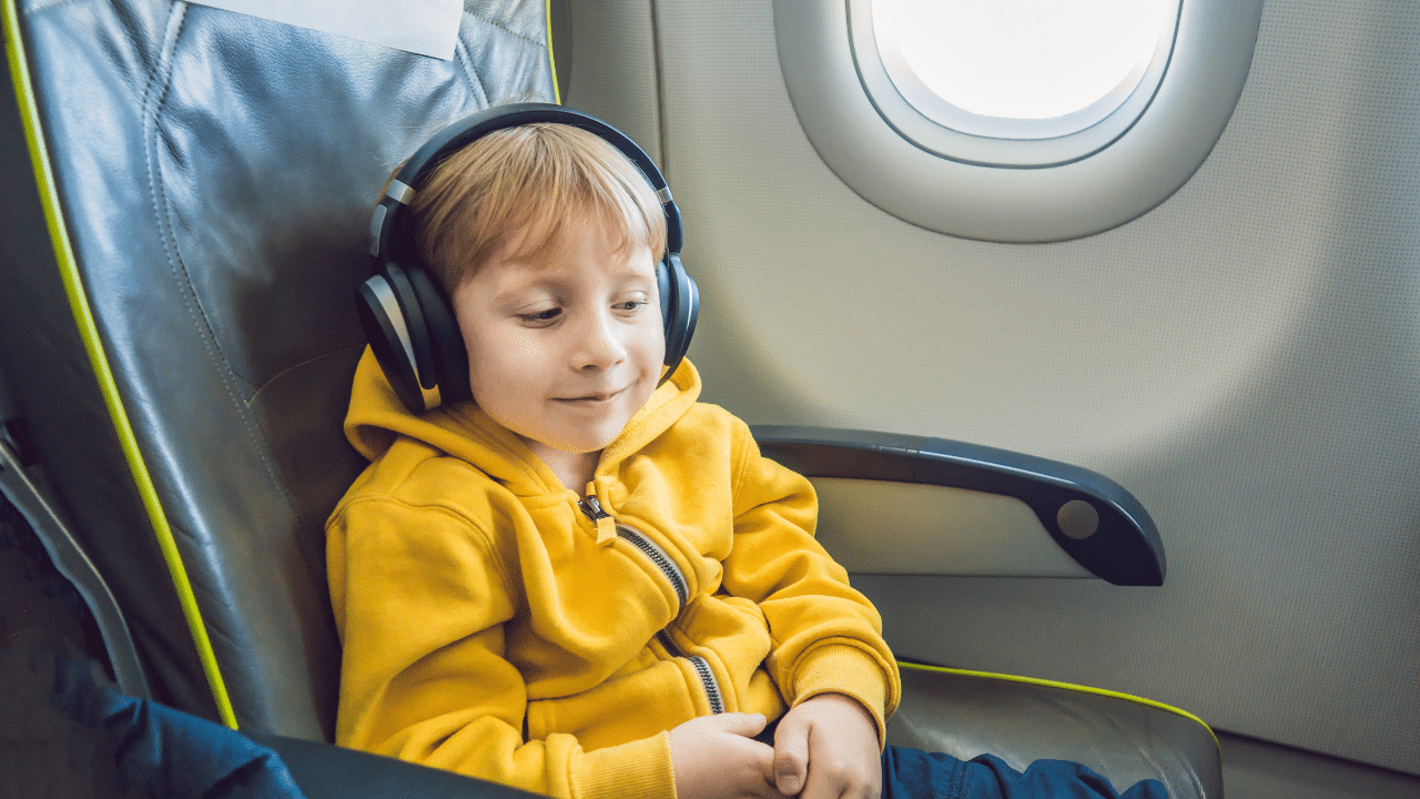 Best Noise-Cancelling Headphones for Flights